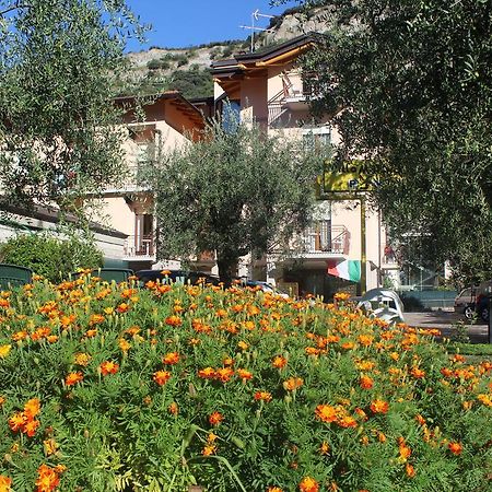 Villa Marina Torbole Sul Garda Eksteriør bilde