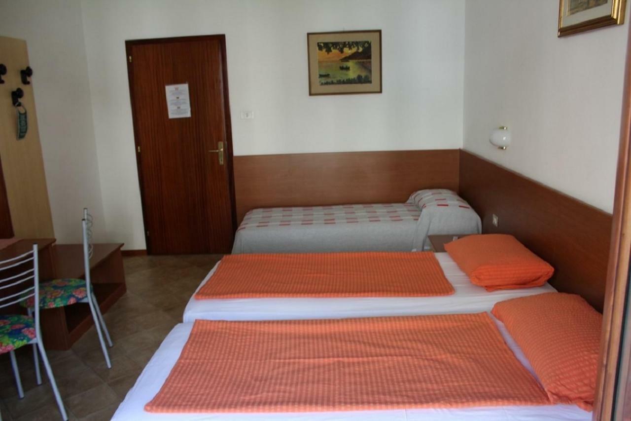 Villa Marina Torbole Sul Garda Eksteriør bilde
