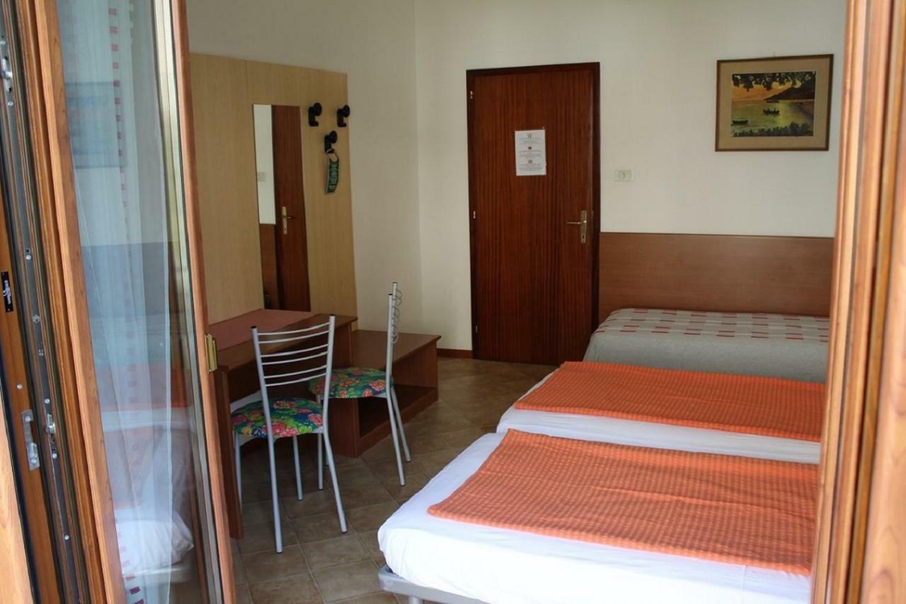 Villa Marina Torbole Sul Garda Eksteriør bilde